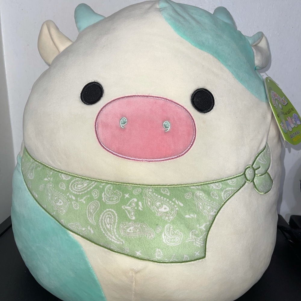 Belena the Cow with Bandana 16’’ Squishmallow